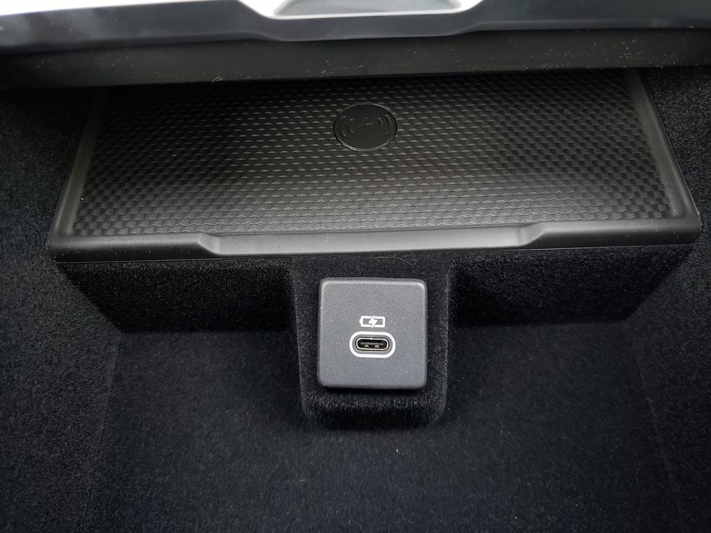 New 2025 Land Rover Range Rover SE image 26