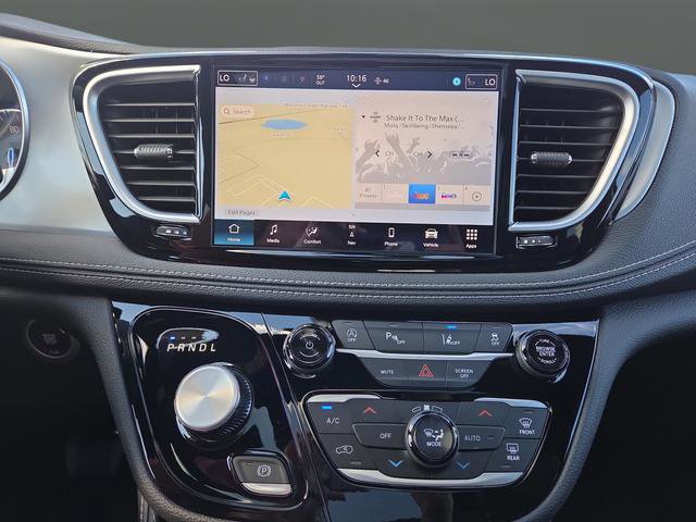 New 2026 Chrysler Pacifica Limited w/ S Appearance Package AWD/4WD image 9