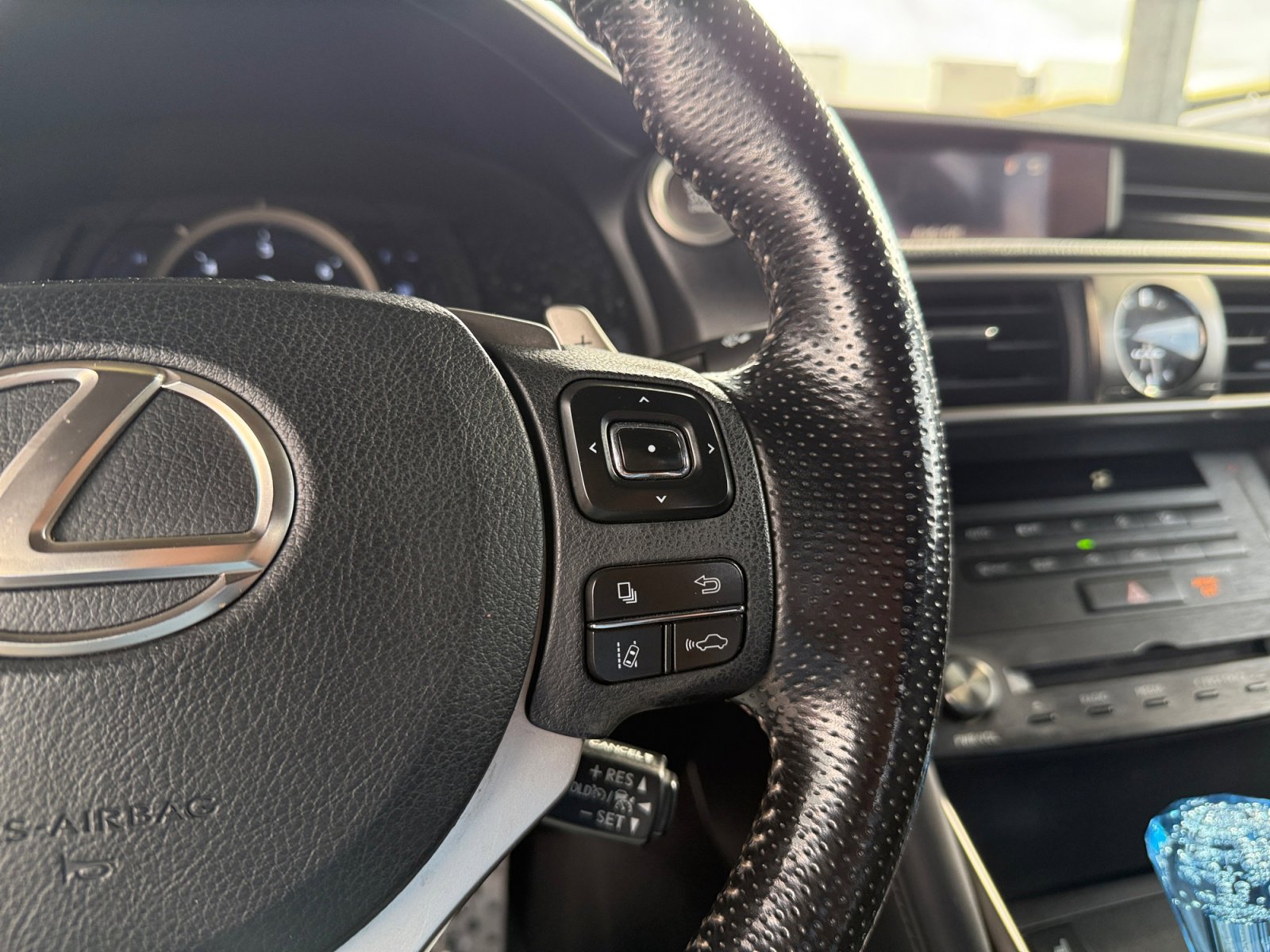 Used 2020 Lexus IS 350 F Sport image 18