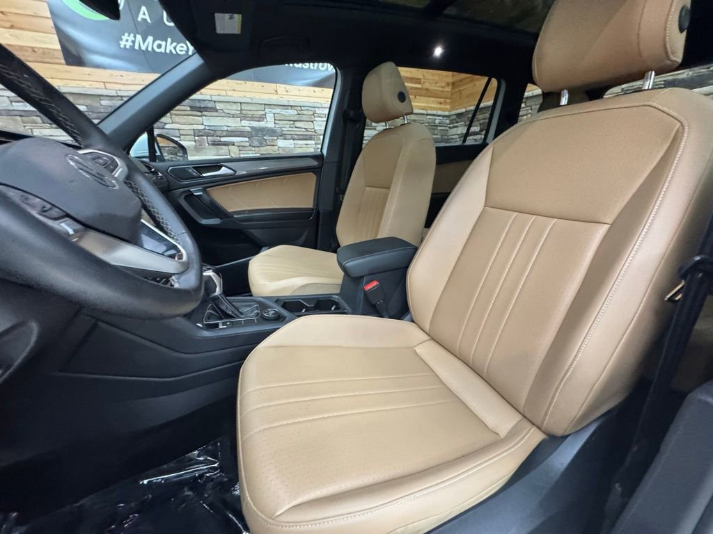 Used 2023 Volkswagen Tiguan SE w/ Panoramic Sunroof Package image 33