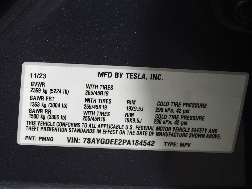 Used 2023 Tesla Model Y Long Range image 18