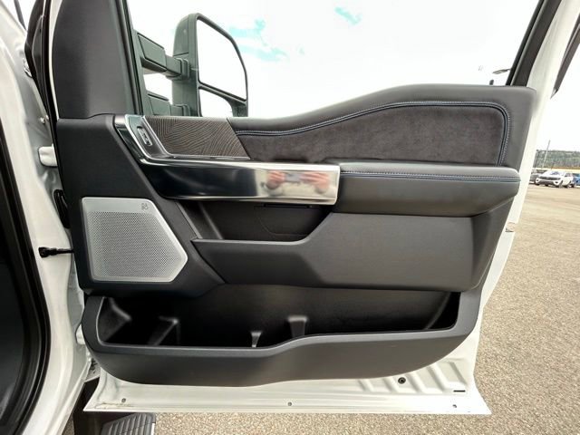 Used 2025 Ford F450 Platinum AWD/4WD image 42
