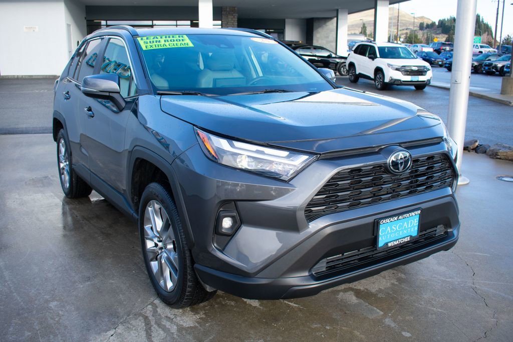 Used 2025 Toyota RAV4 XLE Premium image 11