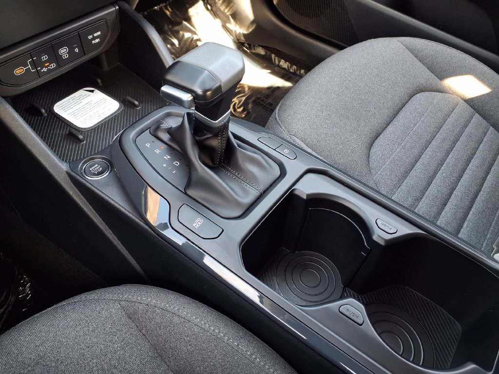 Certified 2025 Kia K4 EX FWD image 12