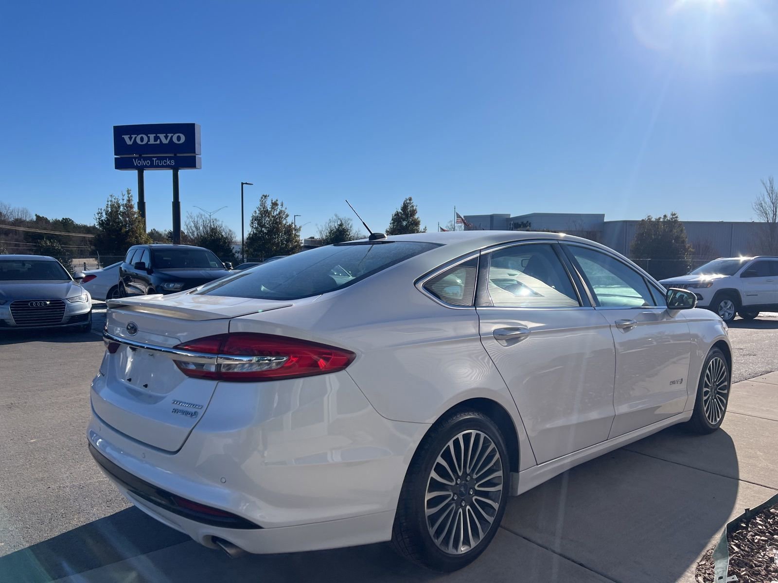 Used 2018 Ford Fusion Titanium image 7