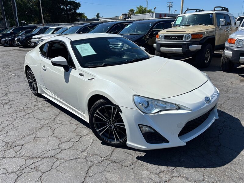 Used 2015 Scion FR-S RWD image 2