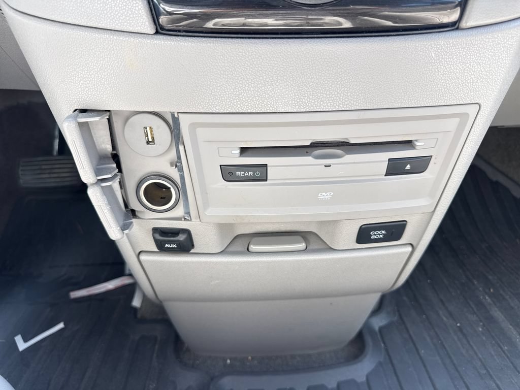 Used 2014 Honda Odyssey Touring Elite image 23