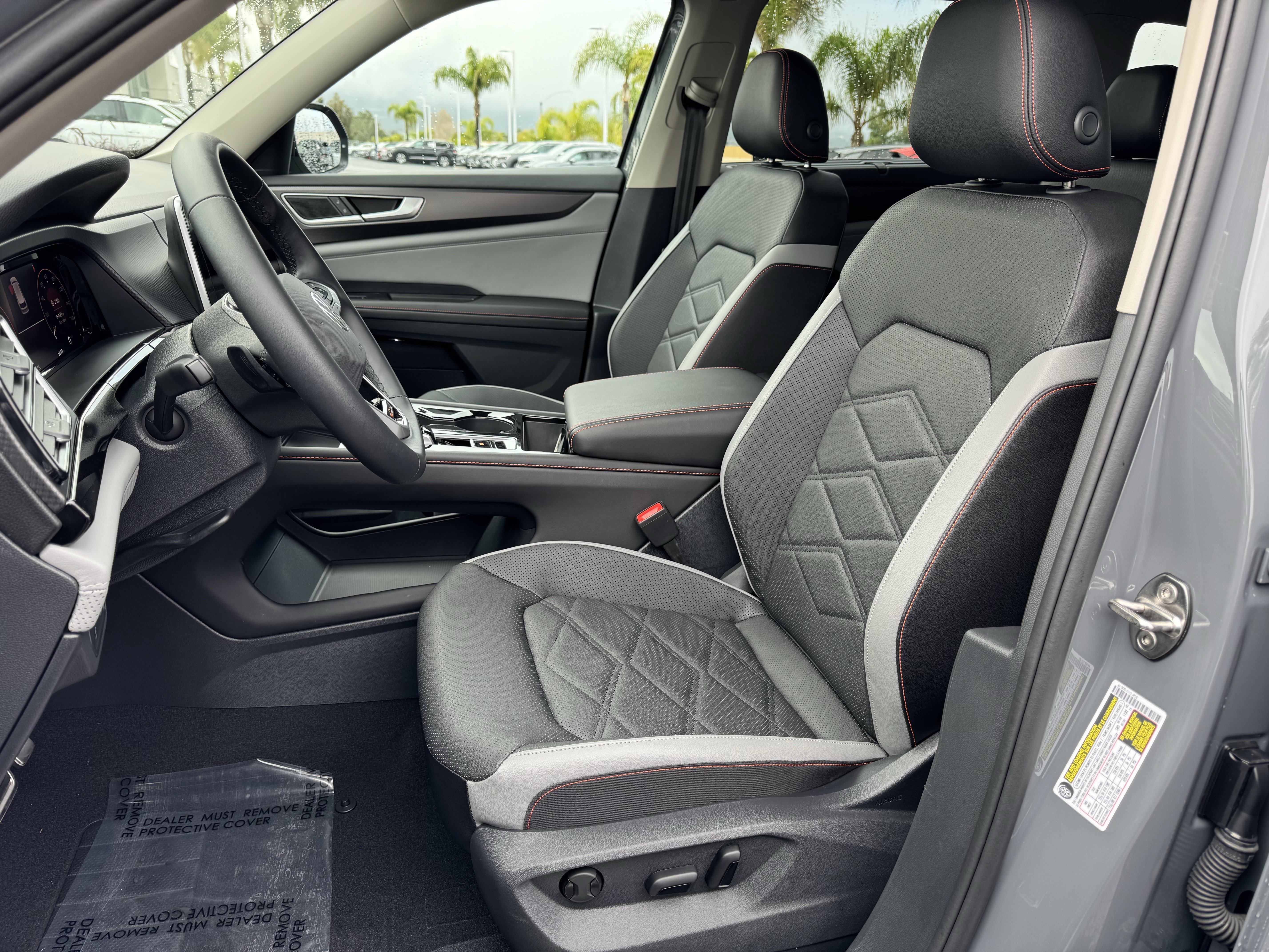 Used 2025 Volkswagen Atlas Peak Edition SE image 16