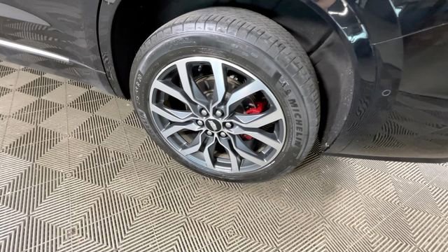 Used 2023 Cadillac XT6 Sport w/ Platinum Package AWD/4WD image 16