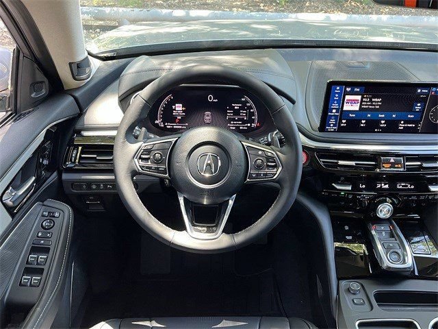 Used 2026 Acura MDX w/ Technology Package FWD image 12