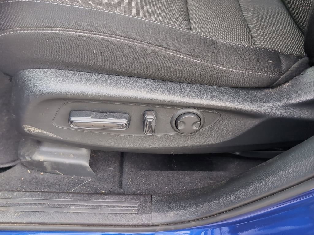 Certified 2025 Honda CR-V EX image 22