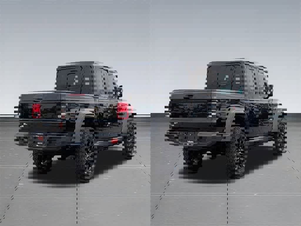 Used 2024 Jeep Gladiator Sport image 6