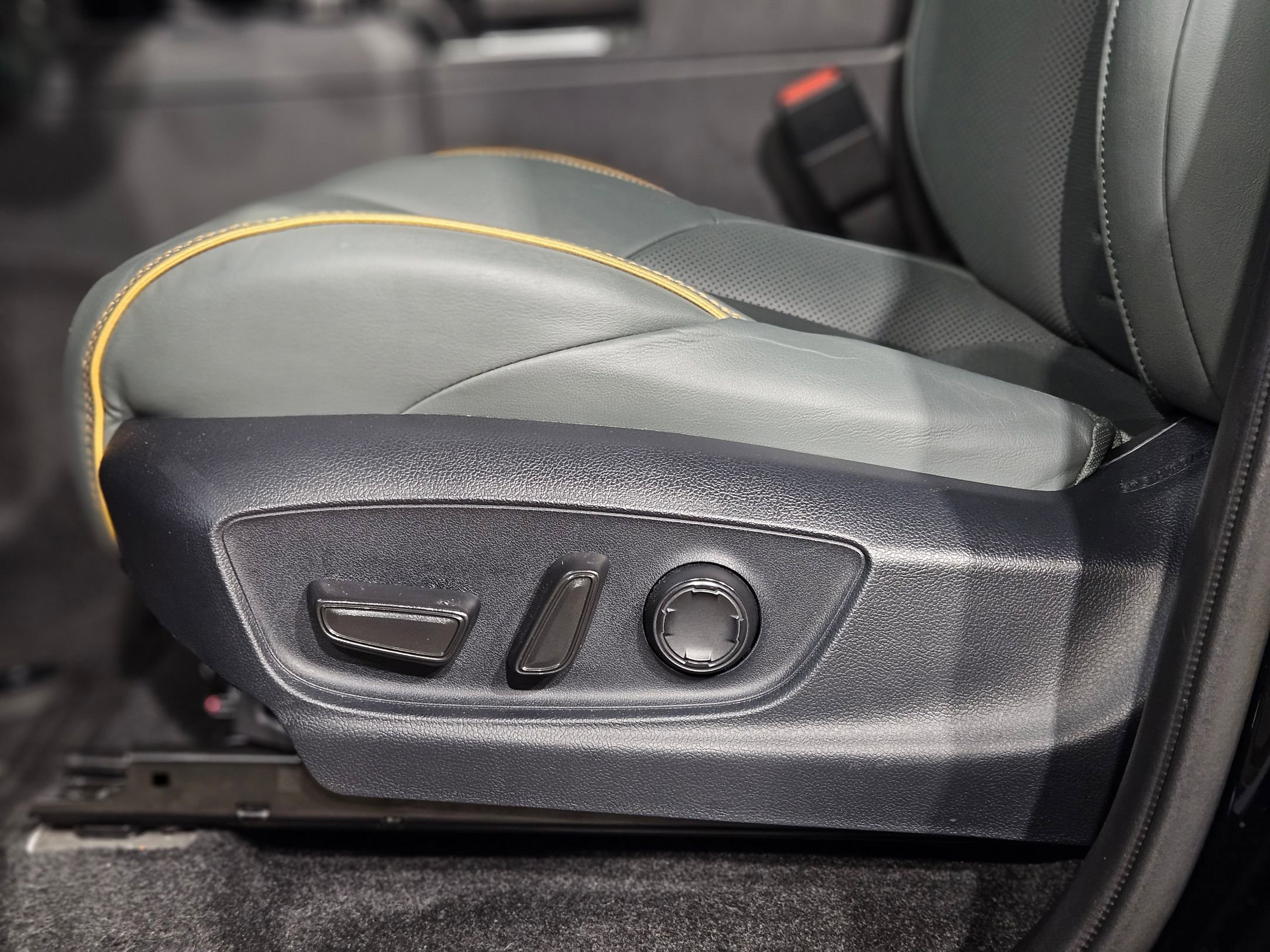 Used 2024 Toyota Tacoma 4x4 Double Cab Hybrid image 23