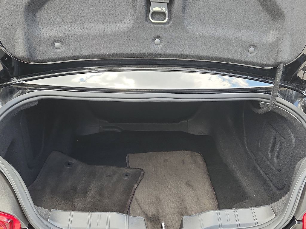 Used 2019 Chevrolet Camaro LT RWD image 21