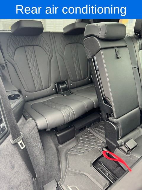 Used 2024 BMW X7 M60i w/ Executive Package image 26