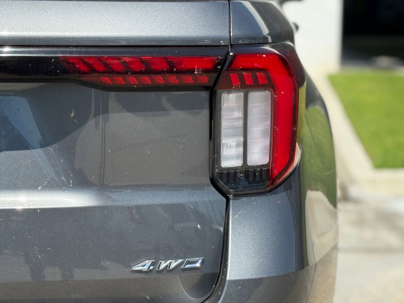 Used 2025 Ford Explorer ST-Line AWD/4WD image 14