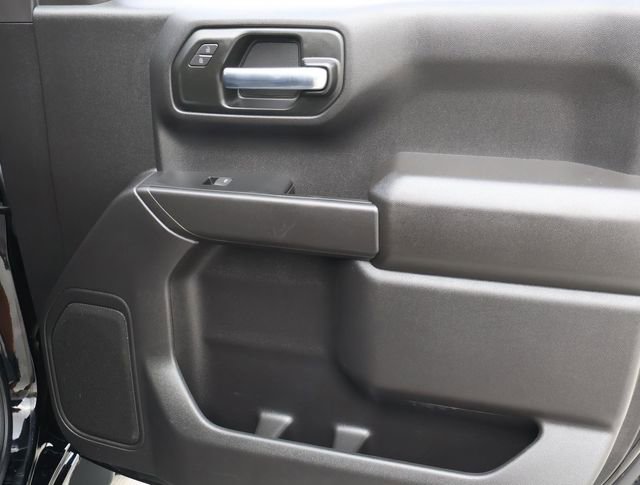 Used 2025 Chevrolet Silverado 1500 Custom image 16