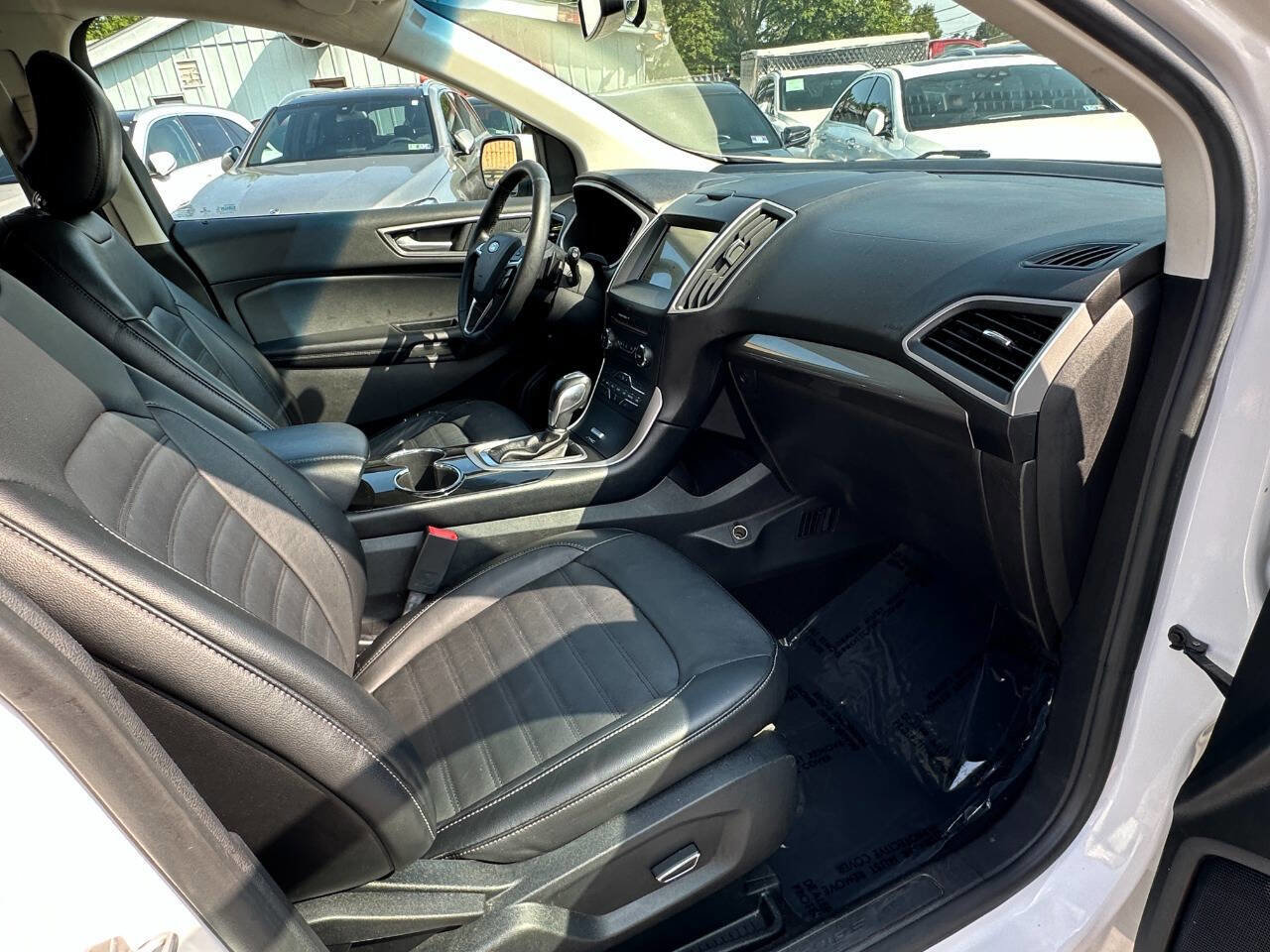 Used 2016 Ford Edge SEL w/ Equipment Group 201A AWD/4WD image 13