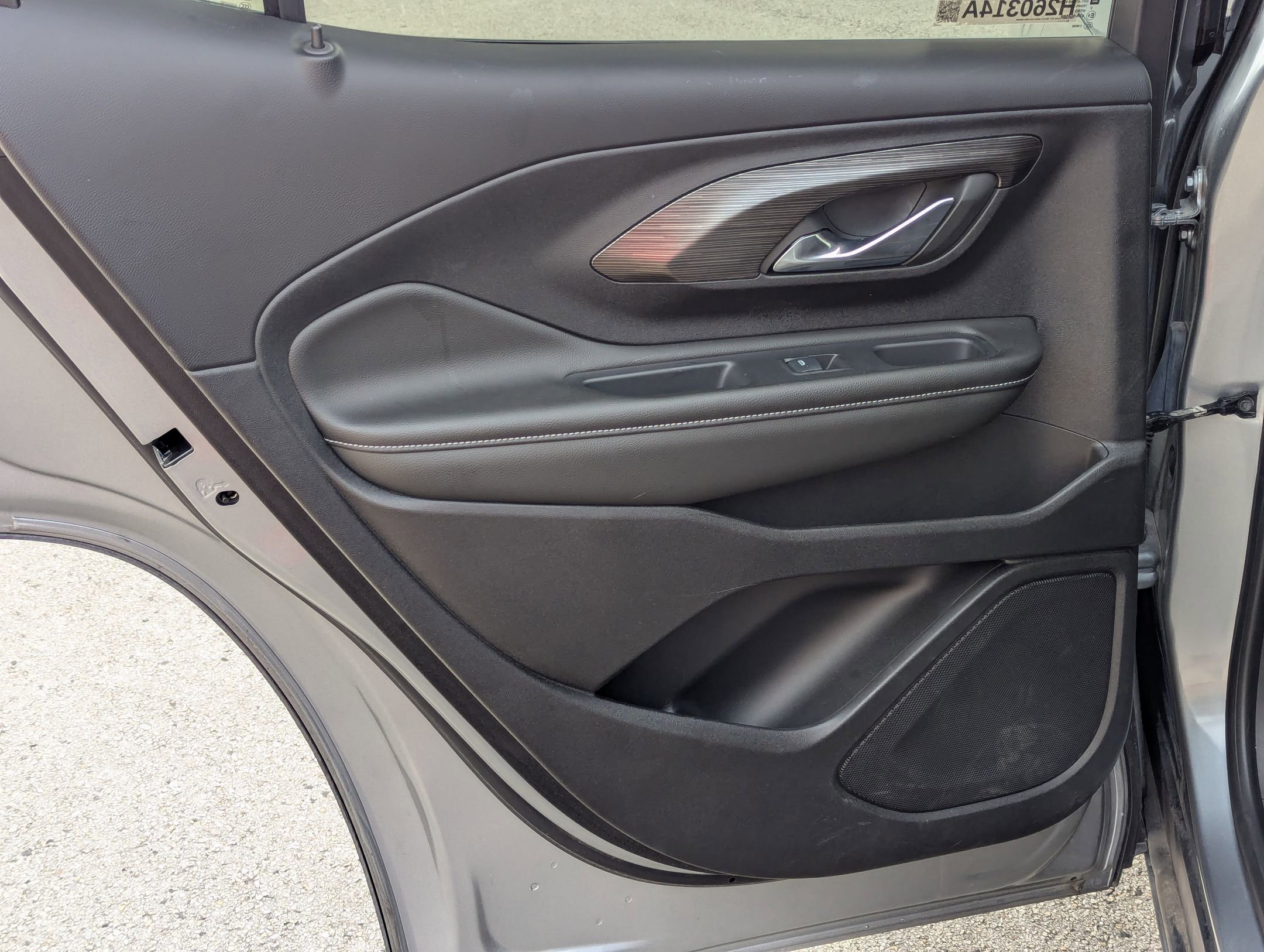 Used 2024 GMC Terrain SLE w/ Driver Convenience Package image 16