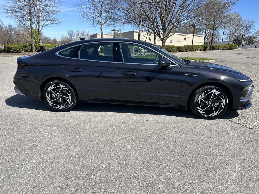 New 2026 Hyundai Sonata SEL FWD image 8