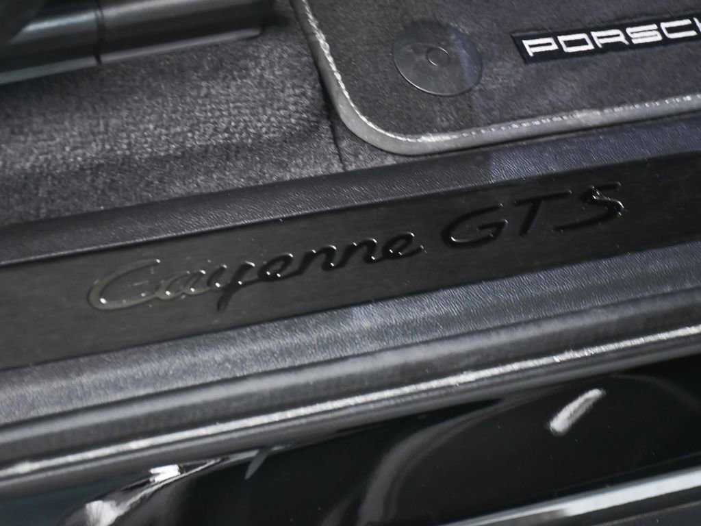 Used 2021 Porsche Cayenne GTS w/ Premium Package Plus image 16