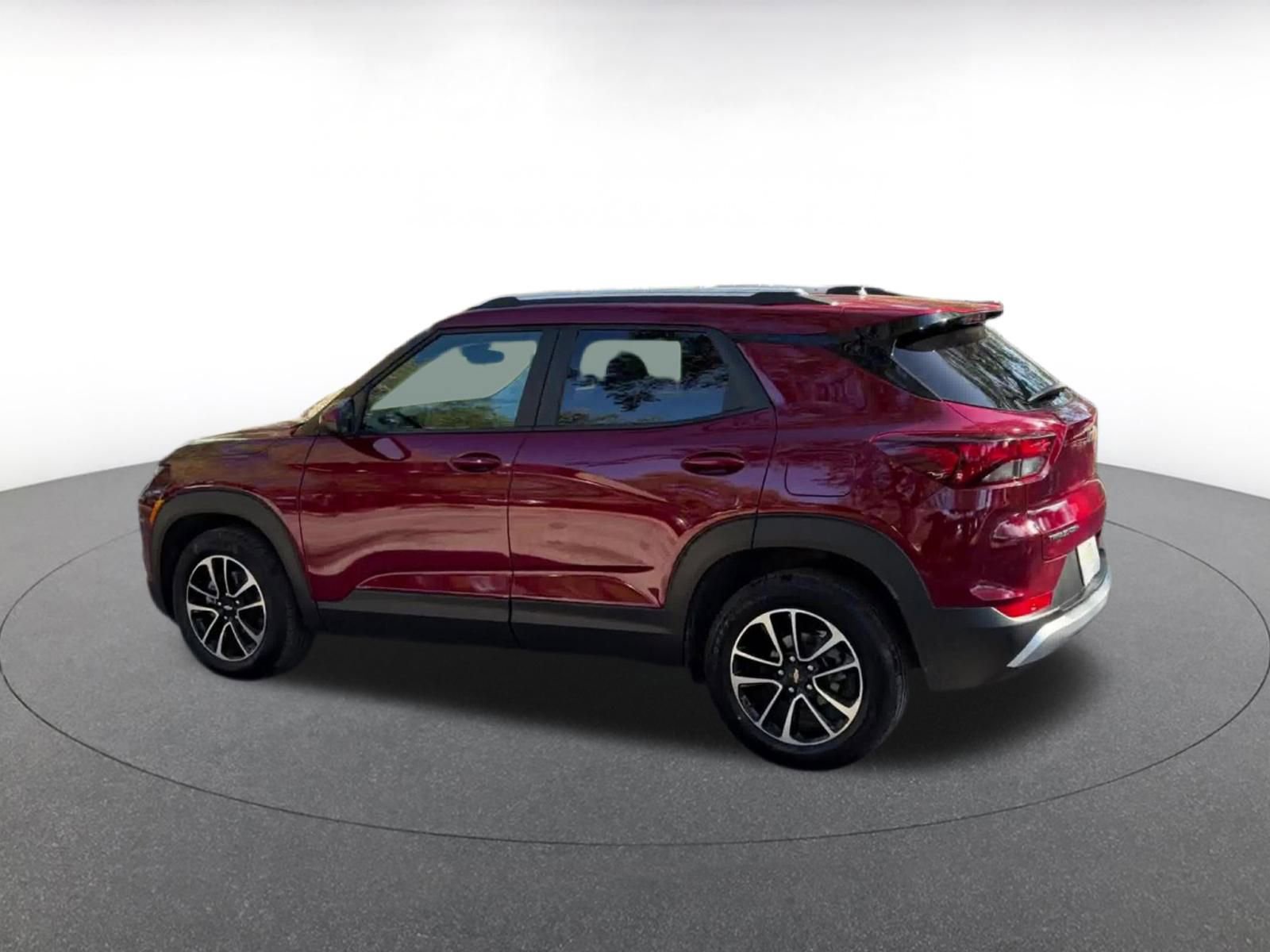 Used 2025 Chevrolet TrailBlazer LT image 10