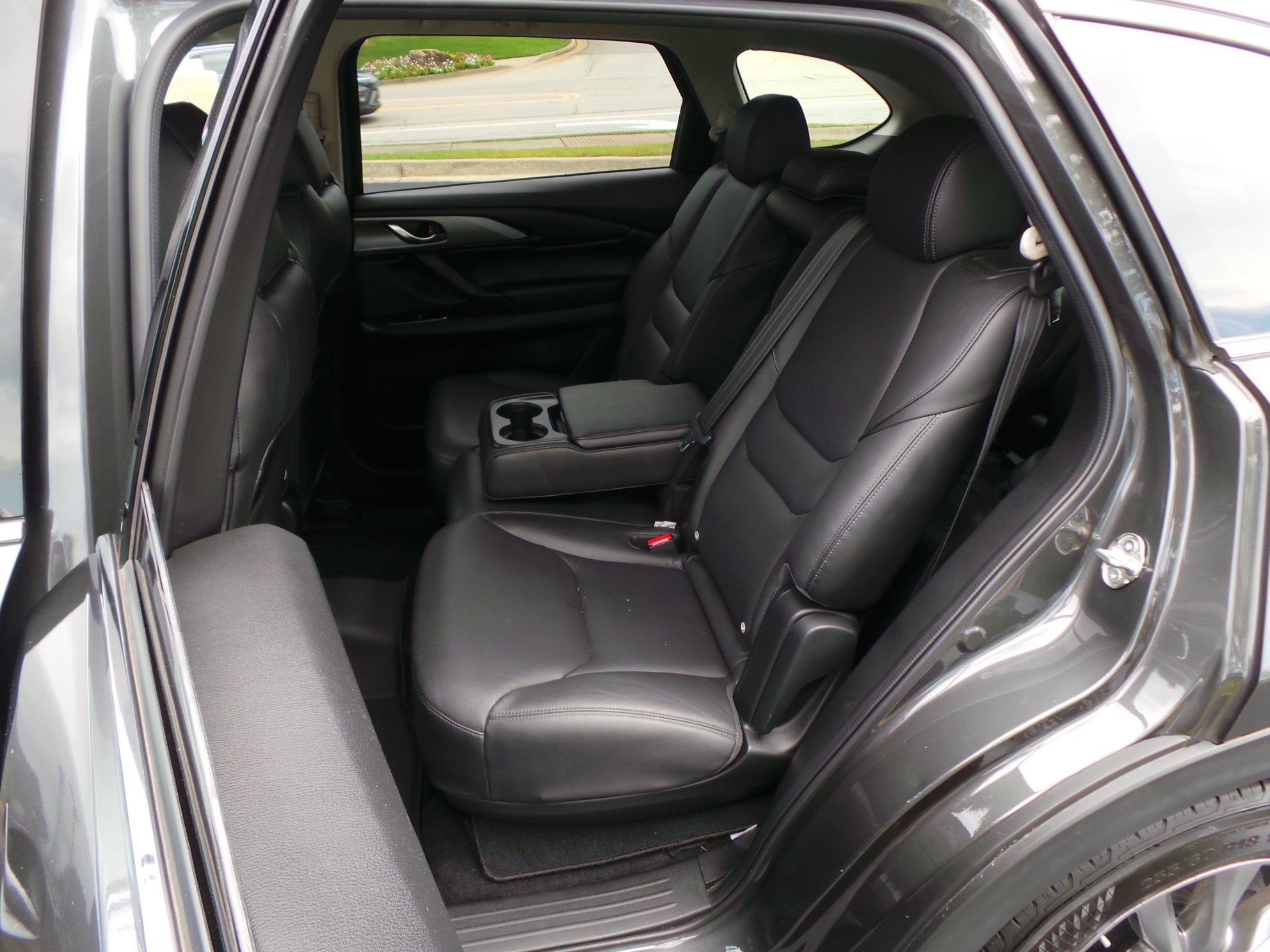 Used 2018 MAZDA CX-9 Touring FWD image 9