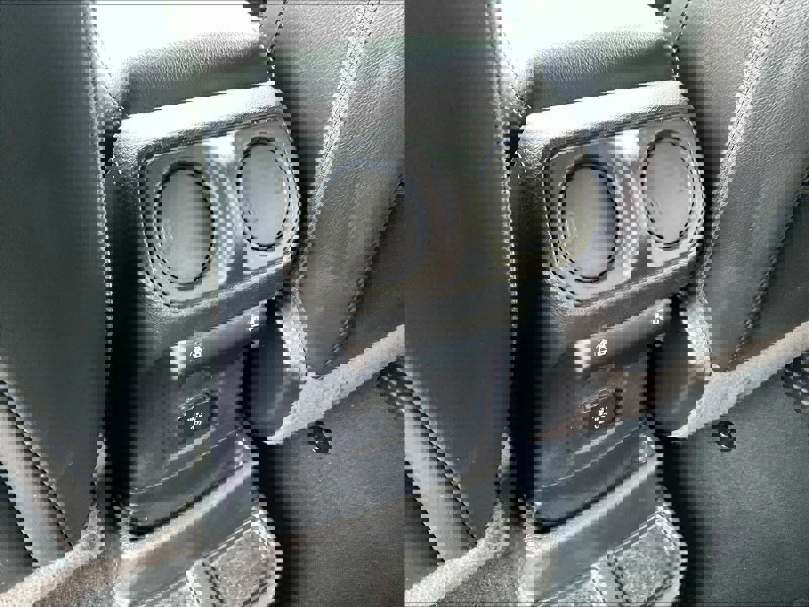 Used 2022 Jeep Wrangler Unlimited Sahara image 28