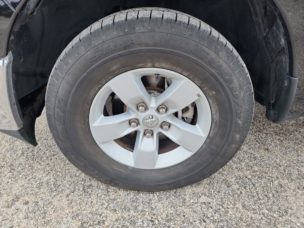 Used 2024 RAM 1500 Classic SLT image 11