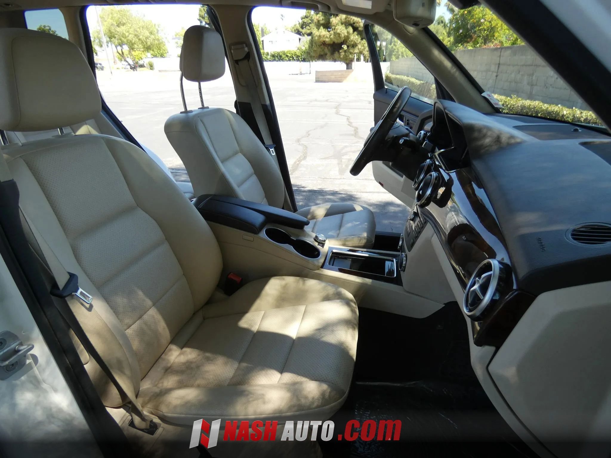 Used 2015 Mercedes-Benz GLK 350 2WD image 34