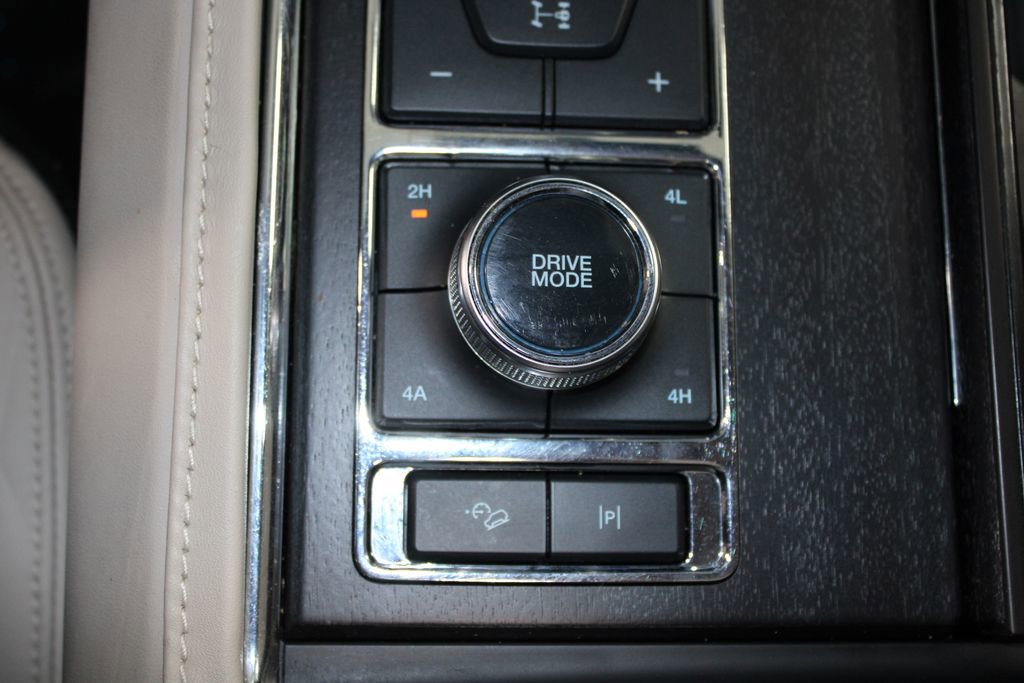 Used 2023 Ford Expedition Platinum AWD/4WD image 48
