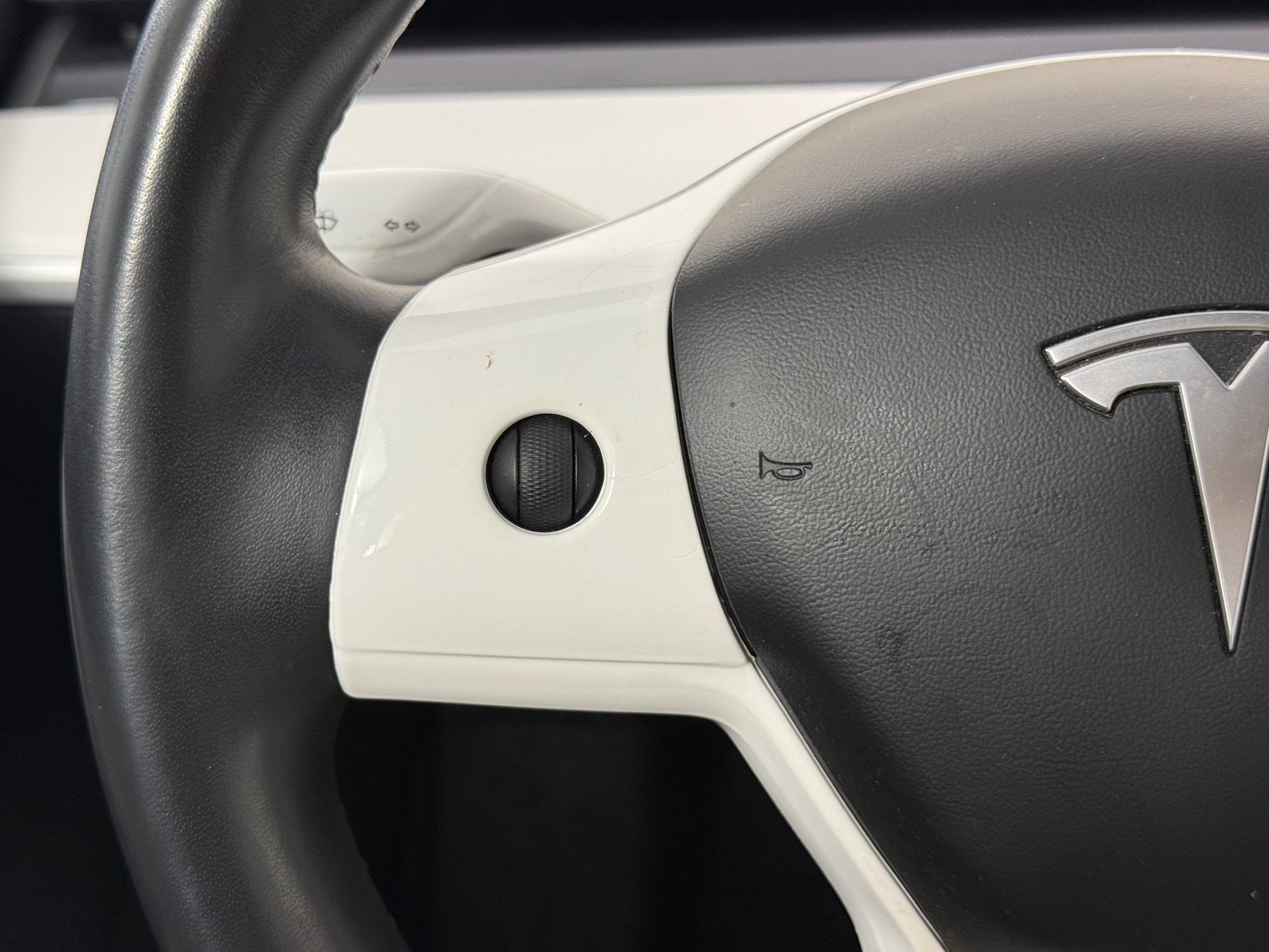 Used 2019 Tesla Model 3 Mid Range image 22