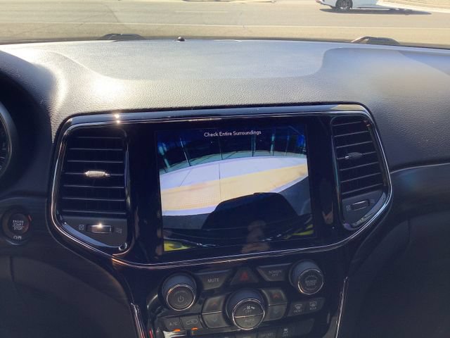 Used 2019 Jeep Grand Cherokee Altitude AWD/4WD image 19