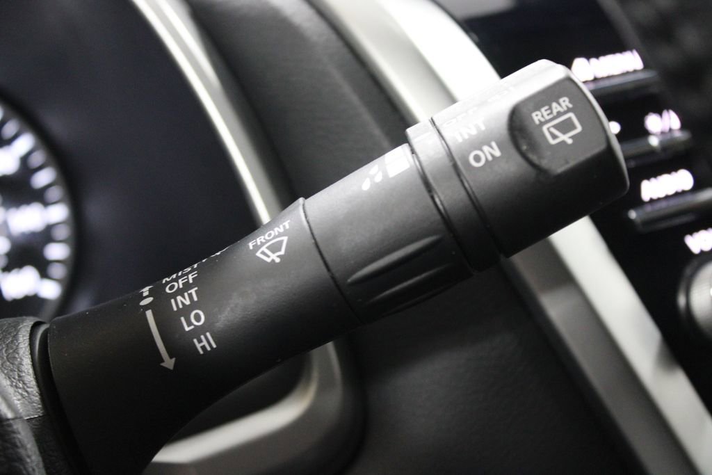 Used 2023 Nissan Murano SV image 37