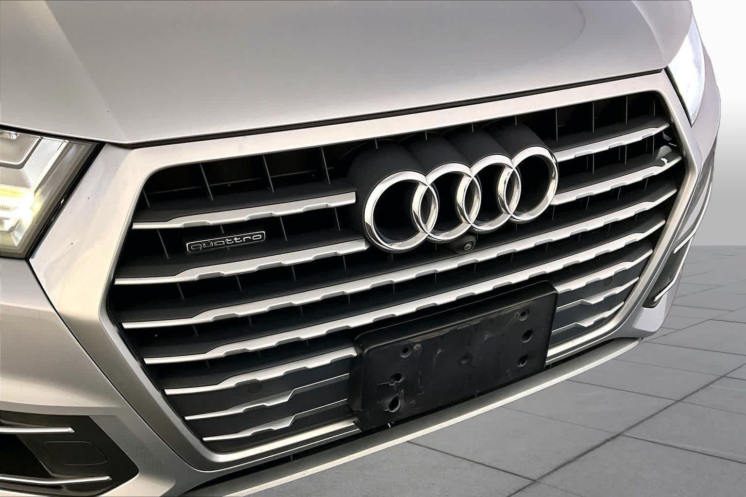 Used 2019 Audi Q7 3.0T Premium Plus w/ Premium Plus Package AWD/4WD image 32