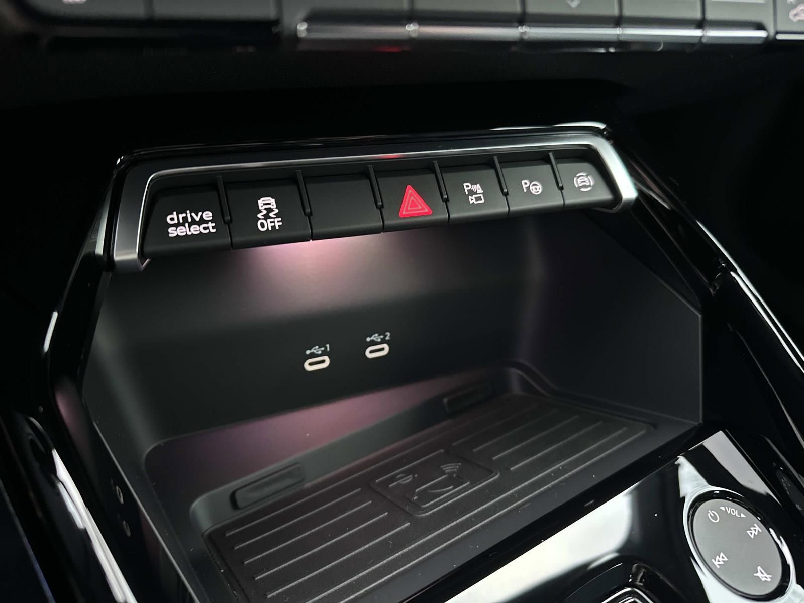 New 2026 Audi RS 3 image 24