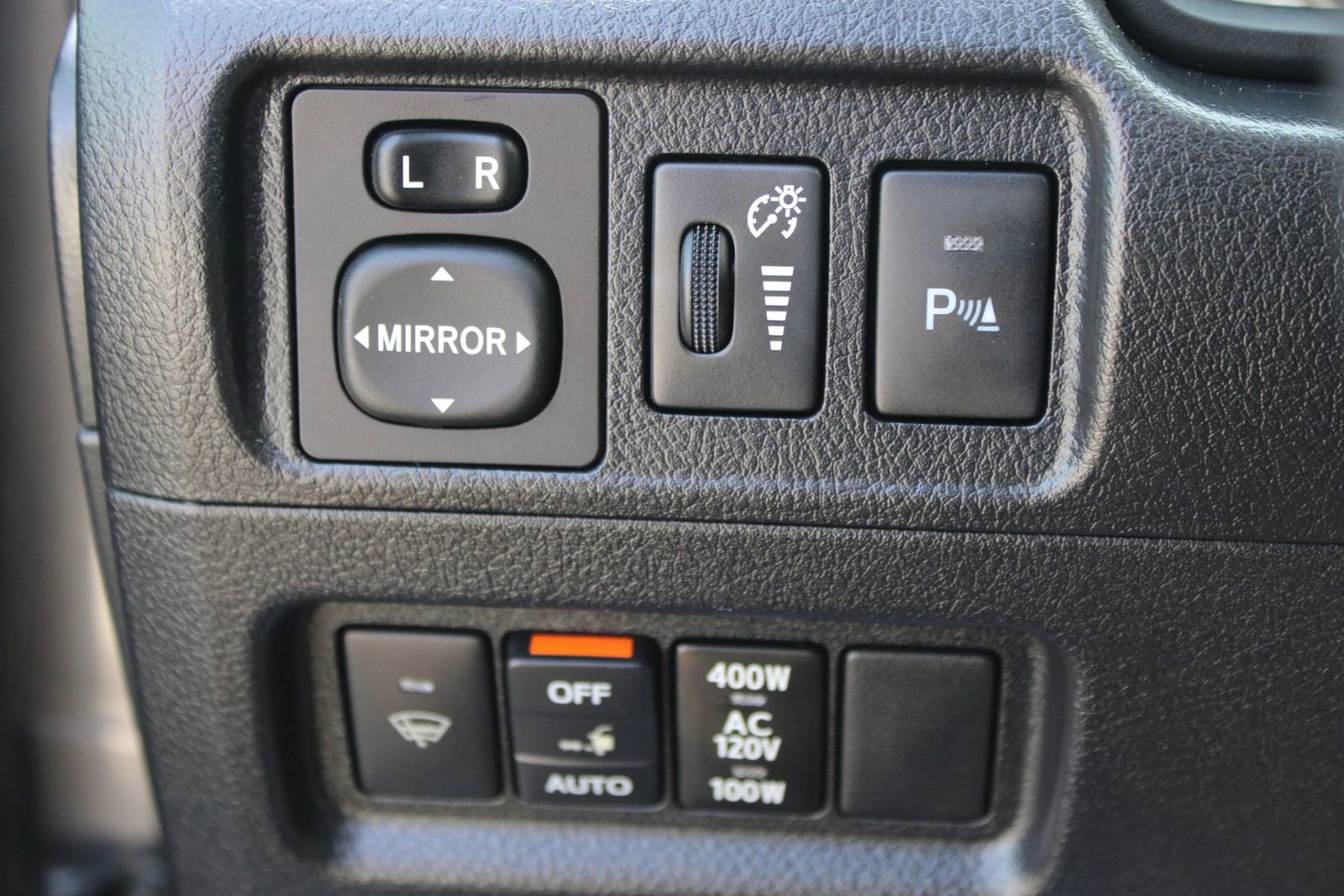 Used 2015 Toyota 4Runner Limited RWD image 31
