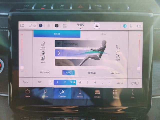 New 2025 Jeep Grand Cherokee L Limited w/ Luxury Tech Group II image 16