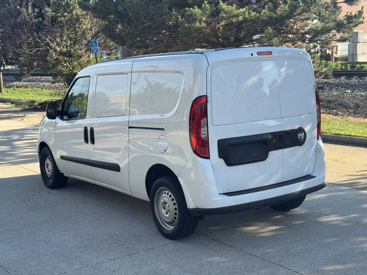 Used 2022 RAM ProMaster City Tradesman FWD image 3