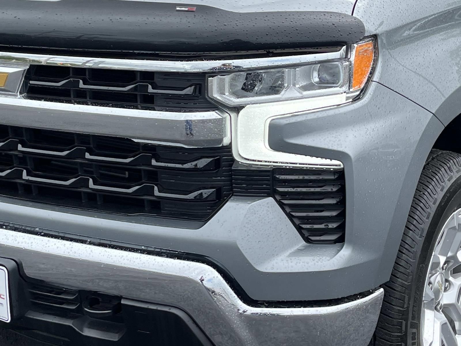 Used 2023 Chevrolet Silverado 1500 LT AWD/4WD image 11