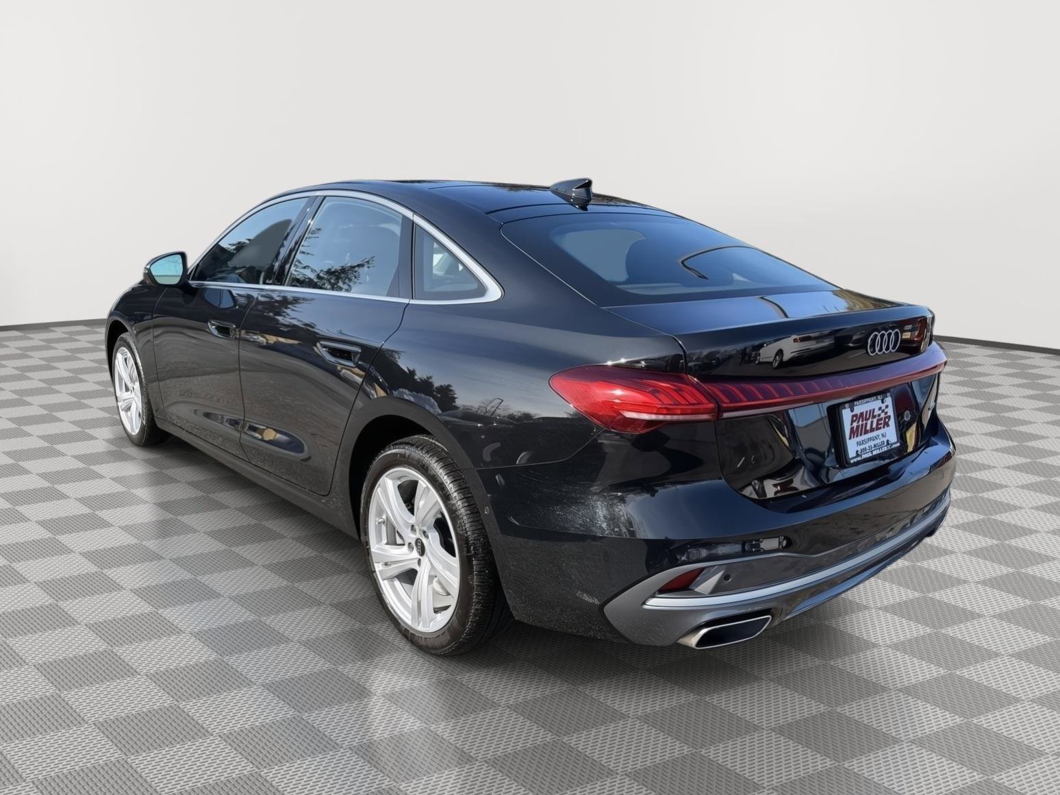 Used 2025 Audi A5 2.0T Premium Plus w/ Premium Plus image 4