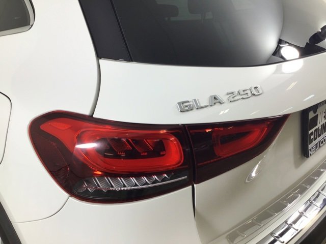 Used 2023 Mercedes-Benz GLA 250 4MATIC image 24