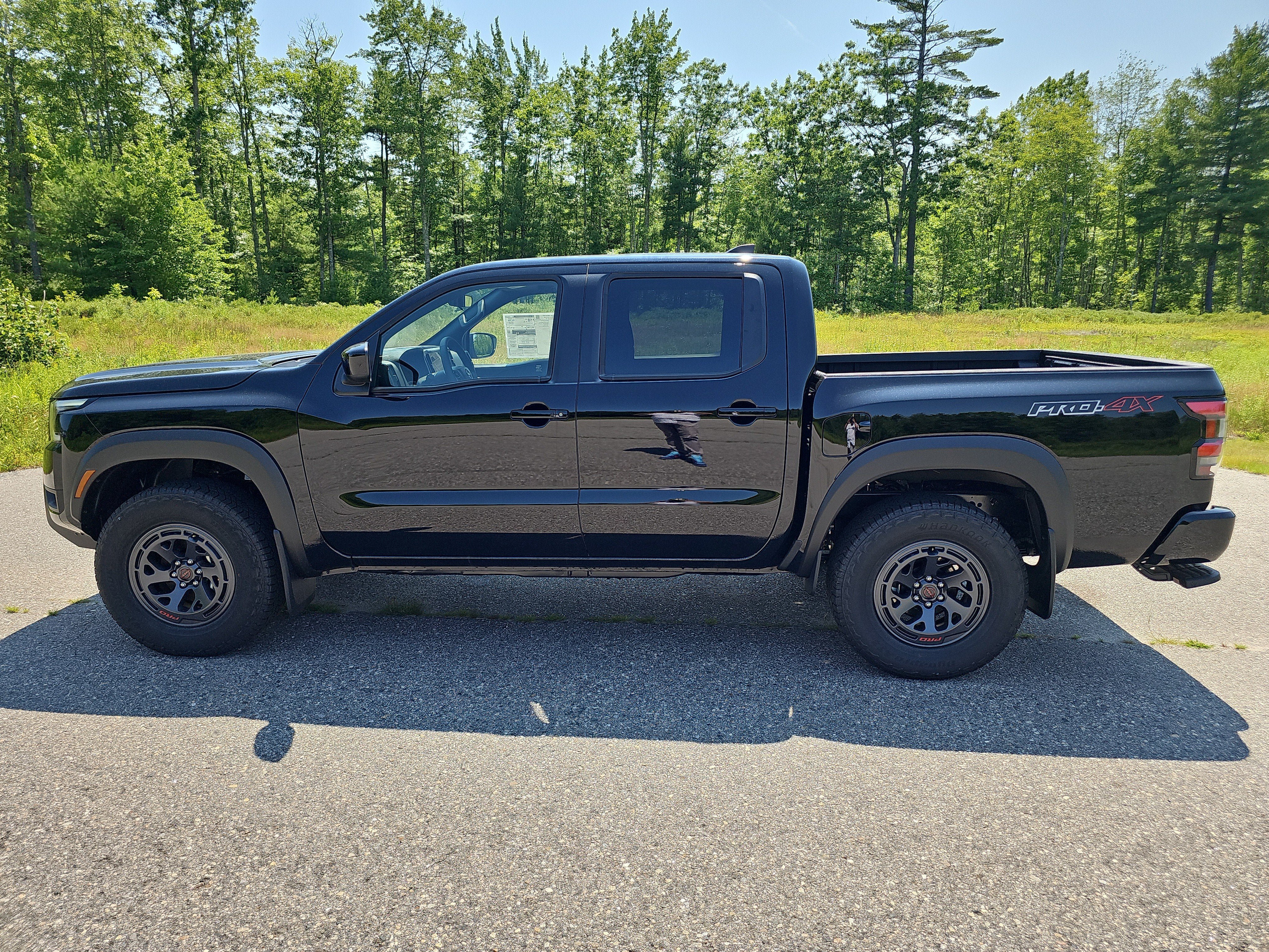 New 2026 Nissan Frontier PRO-4X w/ Tow Package AWD/4WD image 2