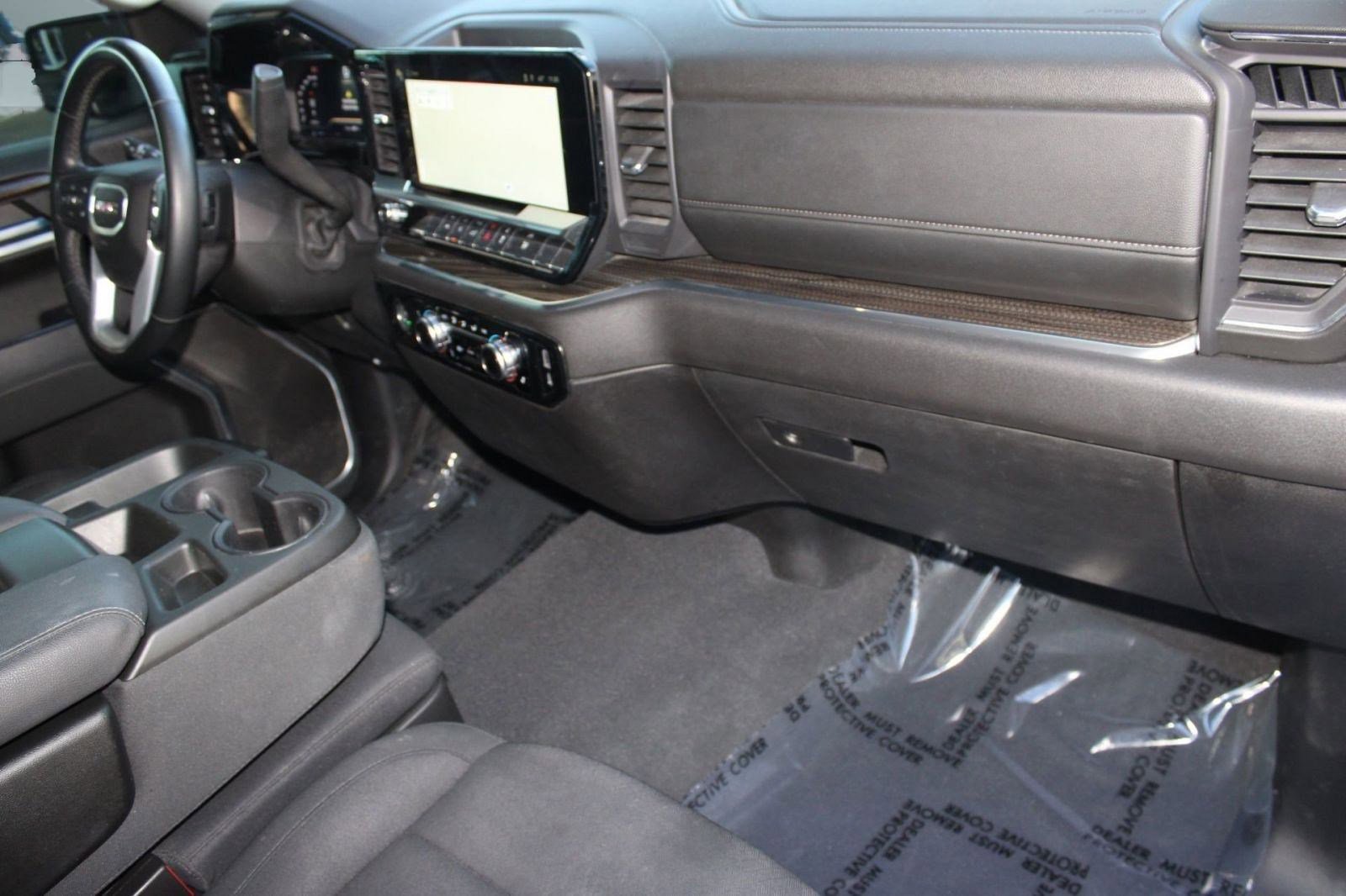 Used 2024 GMC Sierra 1500 Elevation image 31