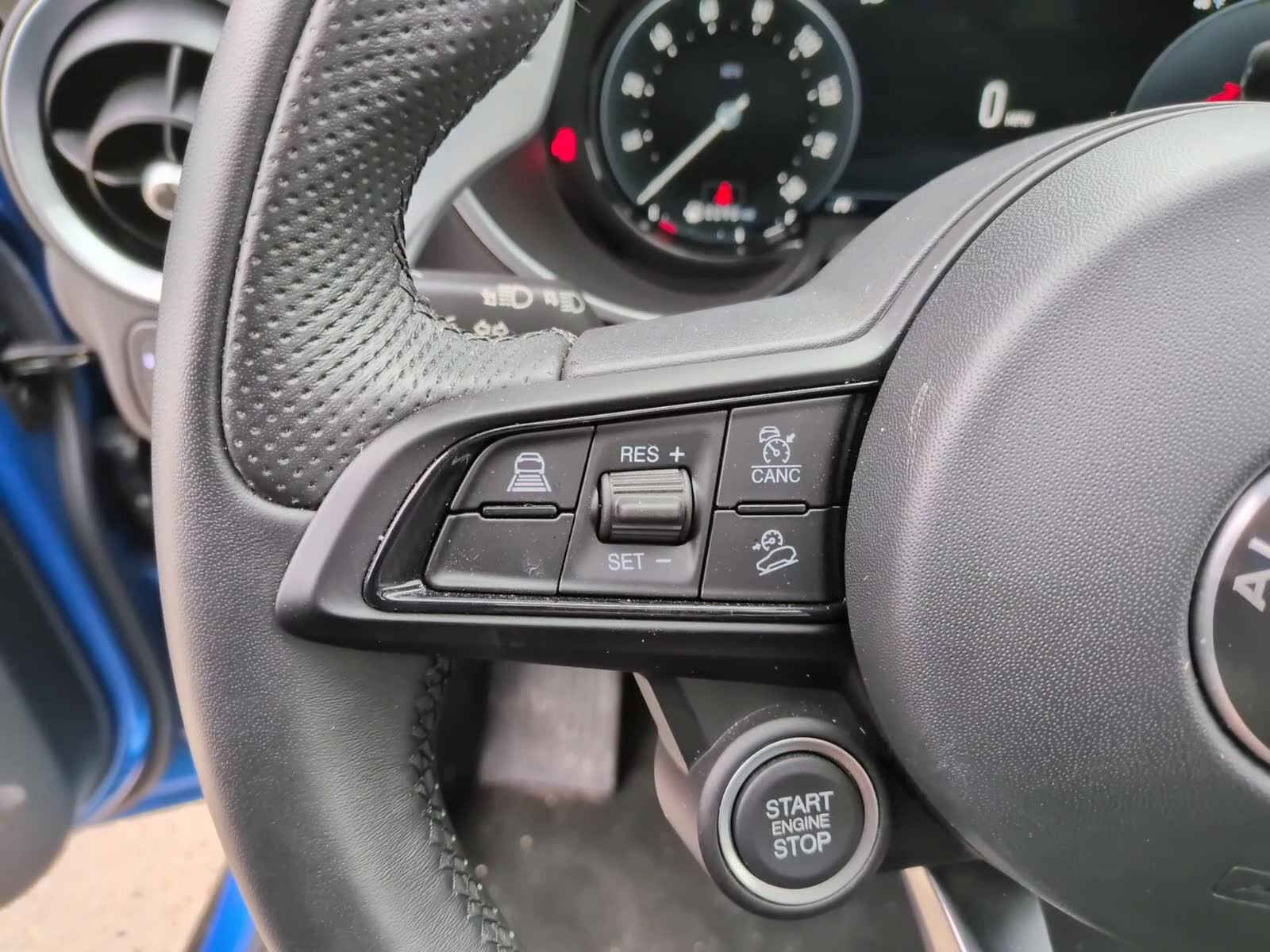 Used 2024 Alfa Romeo Stelvio Veloce image 26