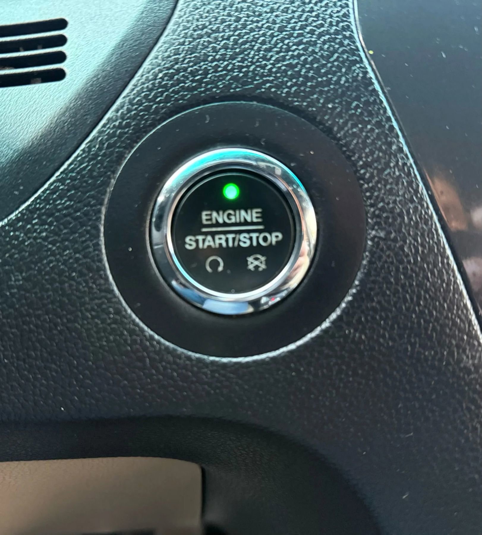 Used 2016 Ford Explorer XLT w/ Equipment Group 202A image 20