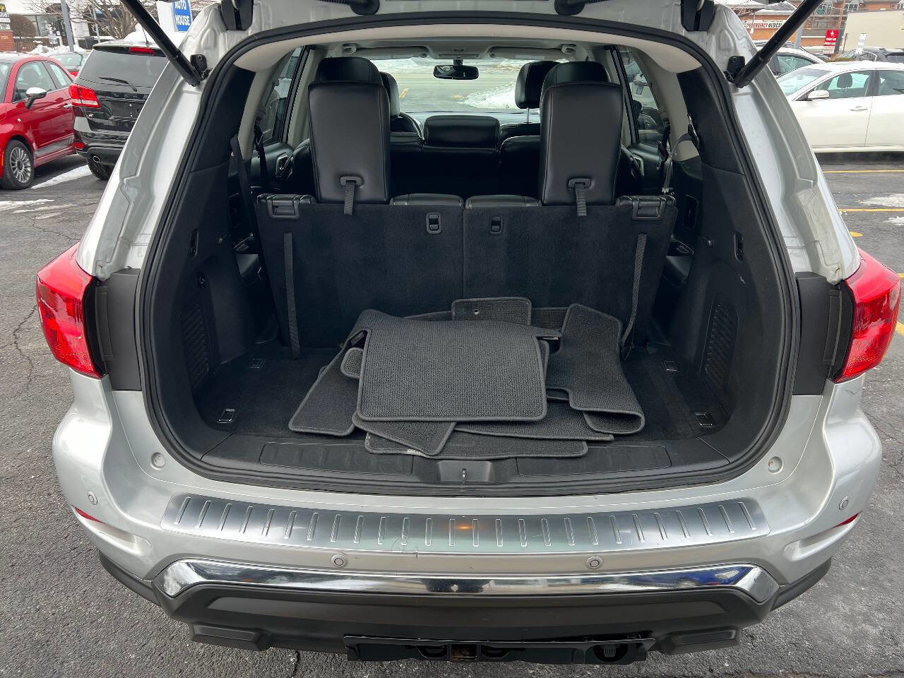Used 2017 Nissan Pathfinder SL w/ SL Premium Package image 14