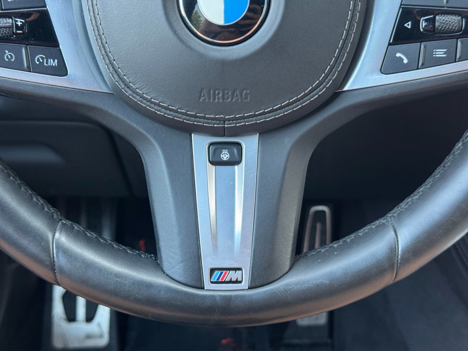 Used 2020 BMW X7 xDrive40i w/ M Sport Package AWD/4WD image 25