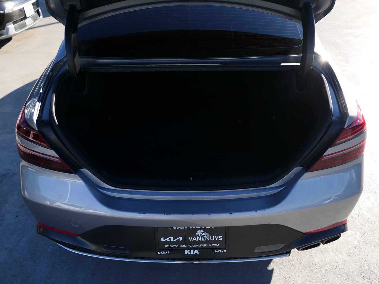 Used 2022 Genesis G70 2.0T image 25