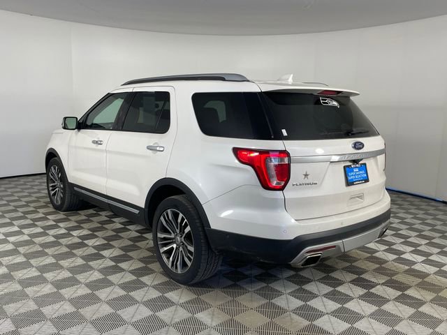 Used 2017 Ford Explorer Platinum image 14